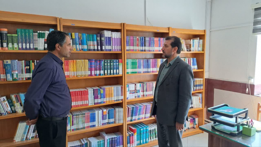 بازدید فرماندار محترم شهرستان شازند از کتابخانه دانشکده پرستاری شازند